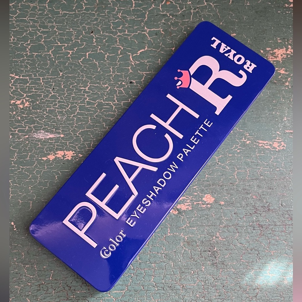 COPY - NWT CColor Royal Peach 12 Color Eyeshadow Palette